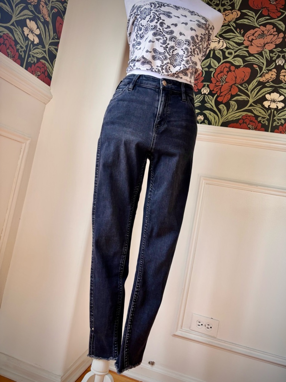 Stonefield 🗿 Mid Rise Skinny Jean Petite